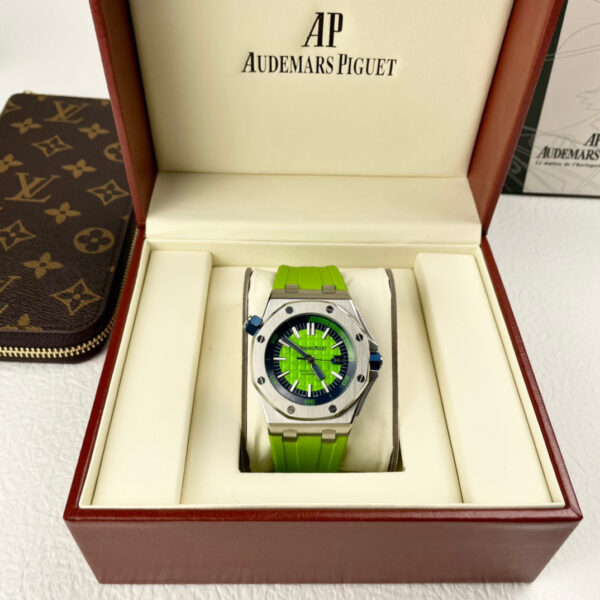 Audemars Piguet Royal Oak Offshore Diver Chronograph – Green