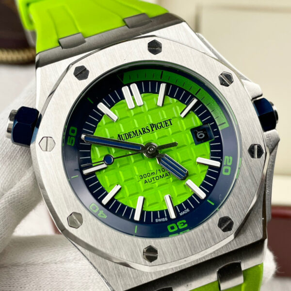 Audemars Piguet Royal Oak Offshore Diver Chronograph – Green