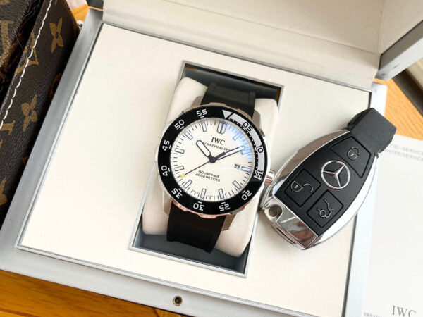 IWC Schaffhausen Aquatimer Automatic -- White