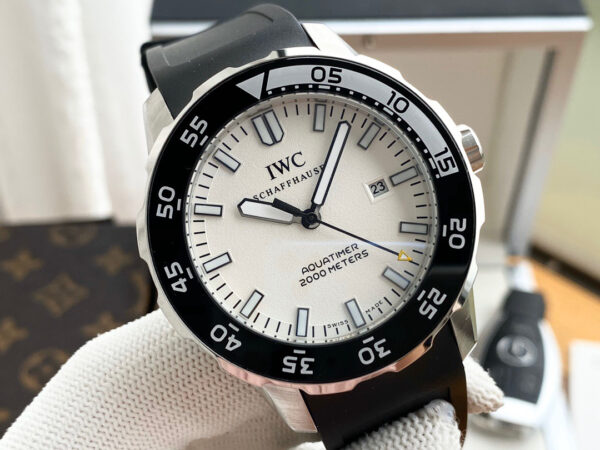 IWC Schaffhausen Aquatimer Automatic -- White