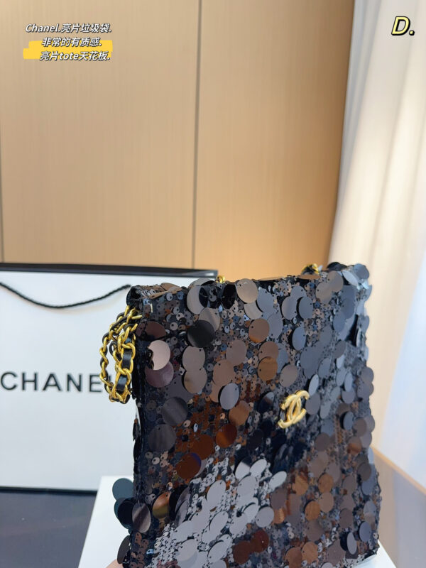 Chanel Sequin CC Tote – Black & Silver / Gold & Silver