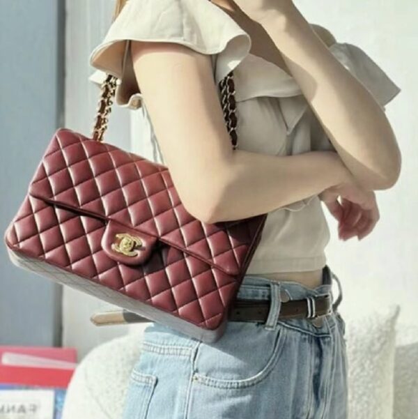 Chanel Classic Handbag (Grained Calfskin)