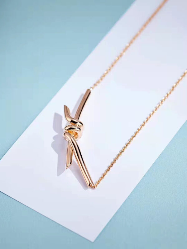 Tiffany Knot Necklace, Yellow Gold & Diamonds