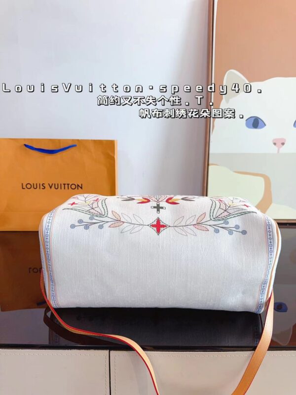 LV LIMITED Edition Keepall Canvas