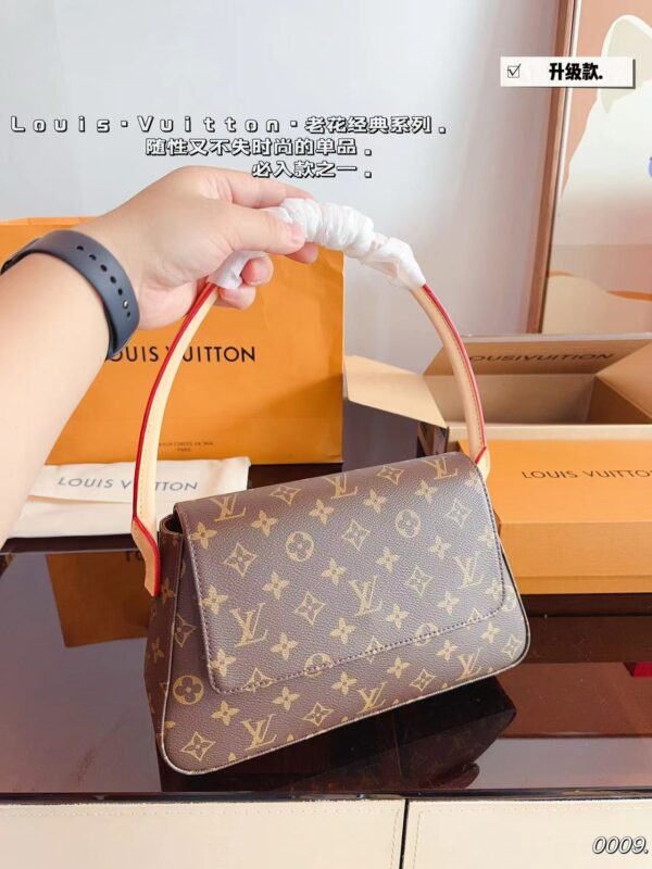 LV NEW Looping Shoulder bag Classic Monogram